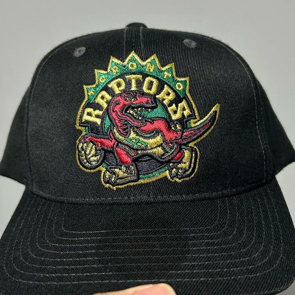 Mitchell & Ness Toronto Raptors US patent - Picture 8 of 8